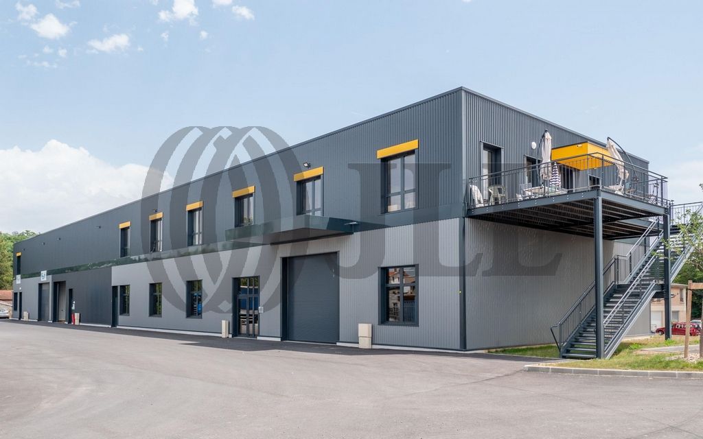 Local industriel  - 548m² - NEUVILLE SUR SAONE