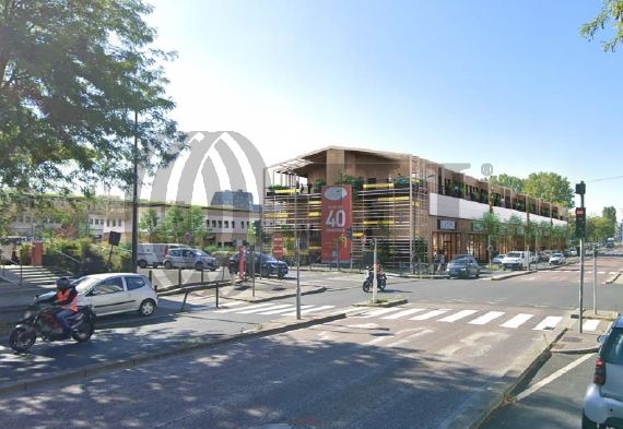 Local industriel  - 9 764m² - FRESNES