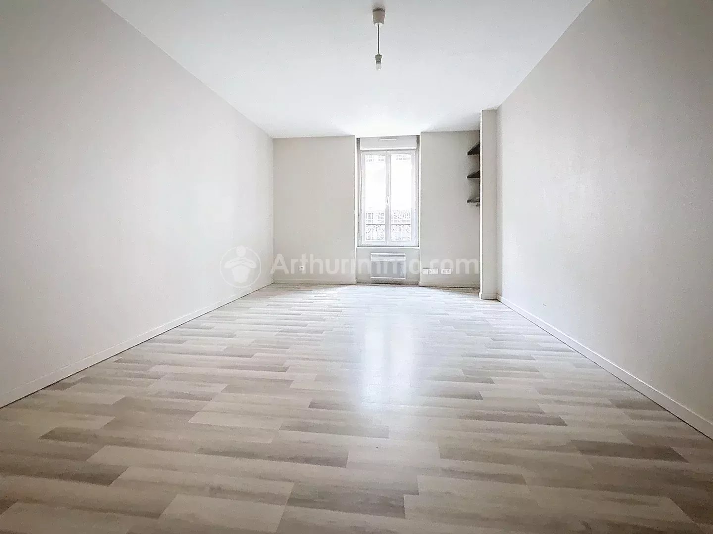 Appartement 1 pièce - 27m² - CLERMONT FERRAND