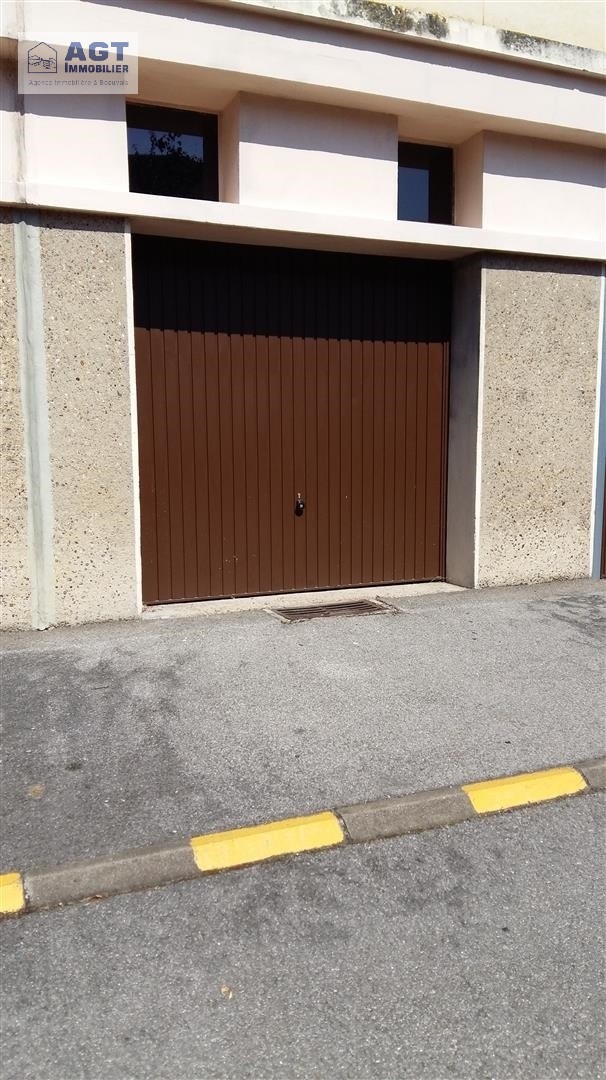 Parking  - BEAUVAIS