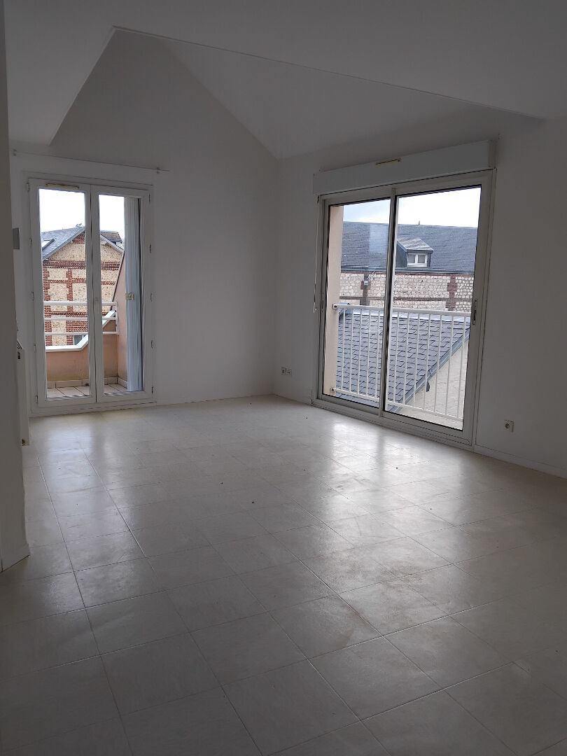 Appartement 3 pièces - 79m² - SOTTEVILLE LES ROUEN