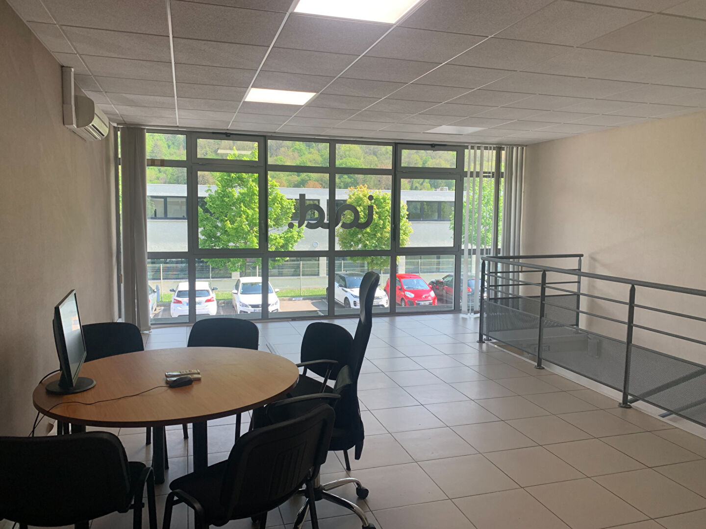 Local Professionnel  - 124m²