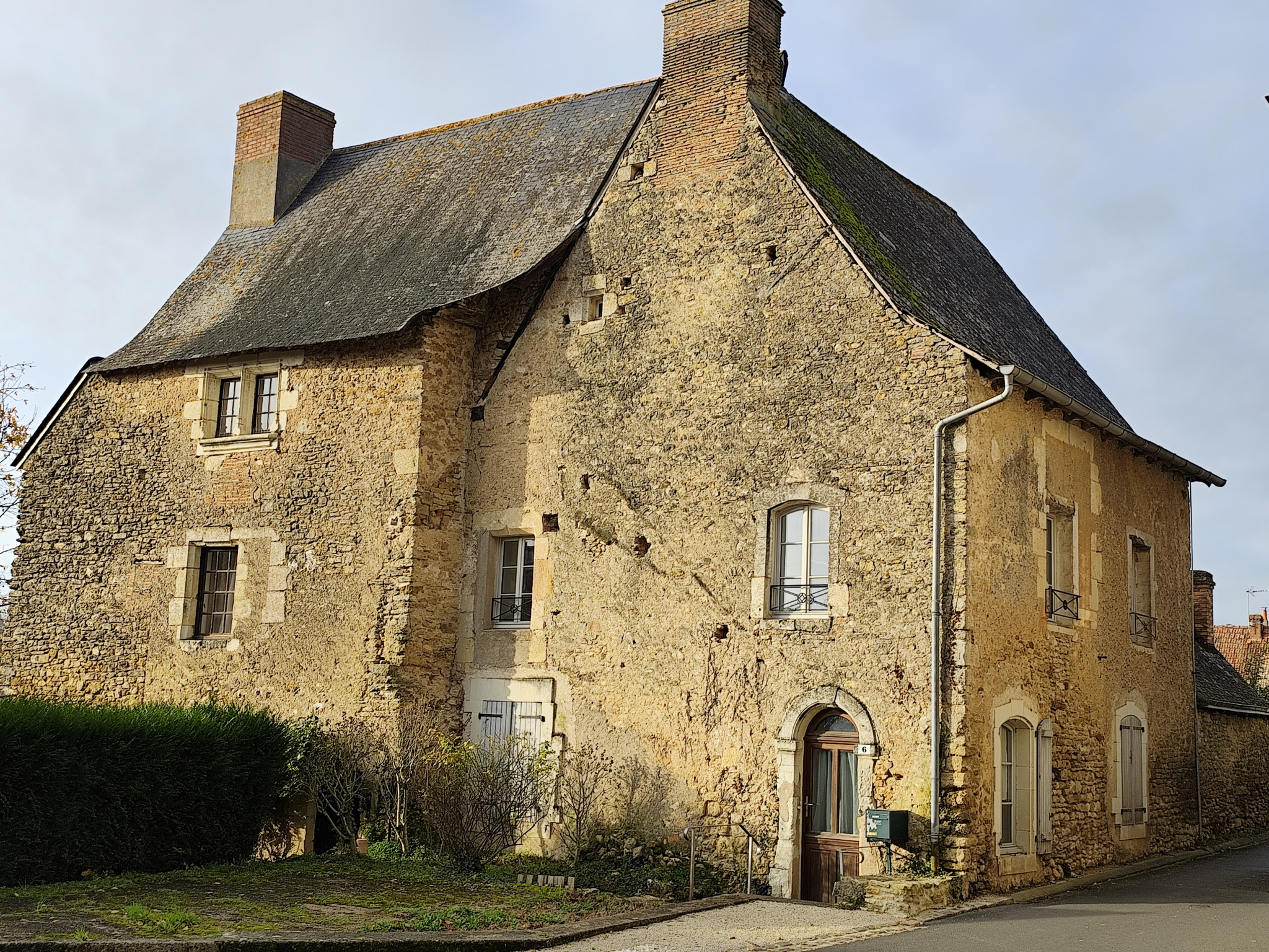 Maison 4 pièces - 88m² - HUILLE