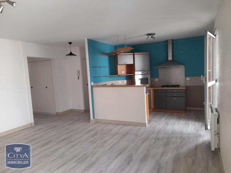 Appartement 3 pièces - 64m² - L ETRAT