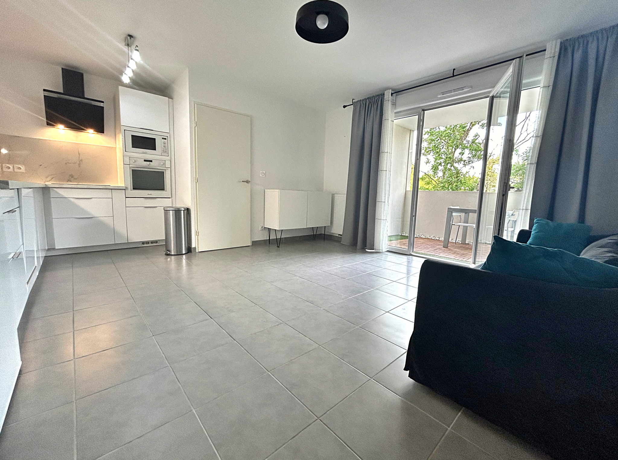 Appartement 2 pièces - 42m² - MARSEILLE  - 13ème