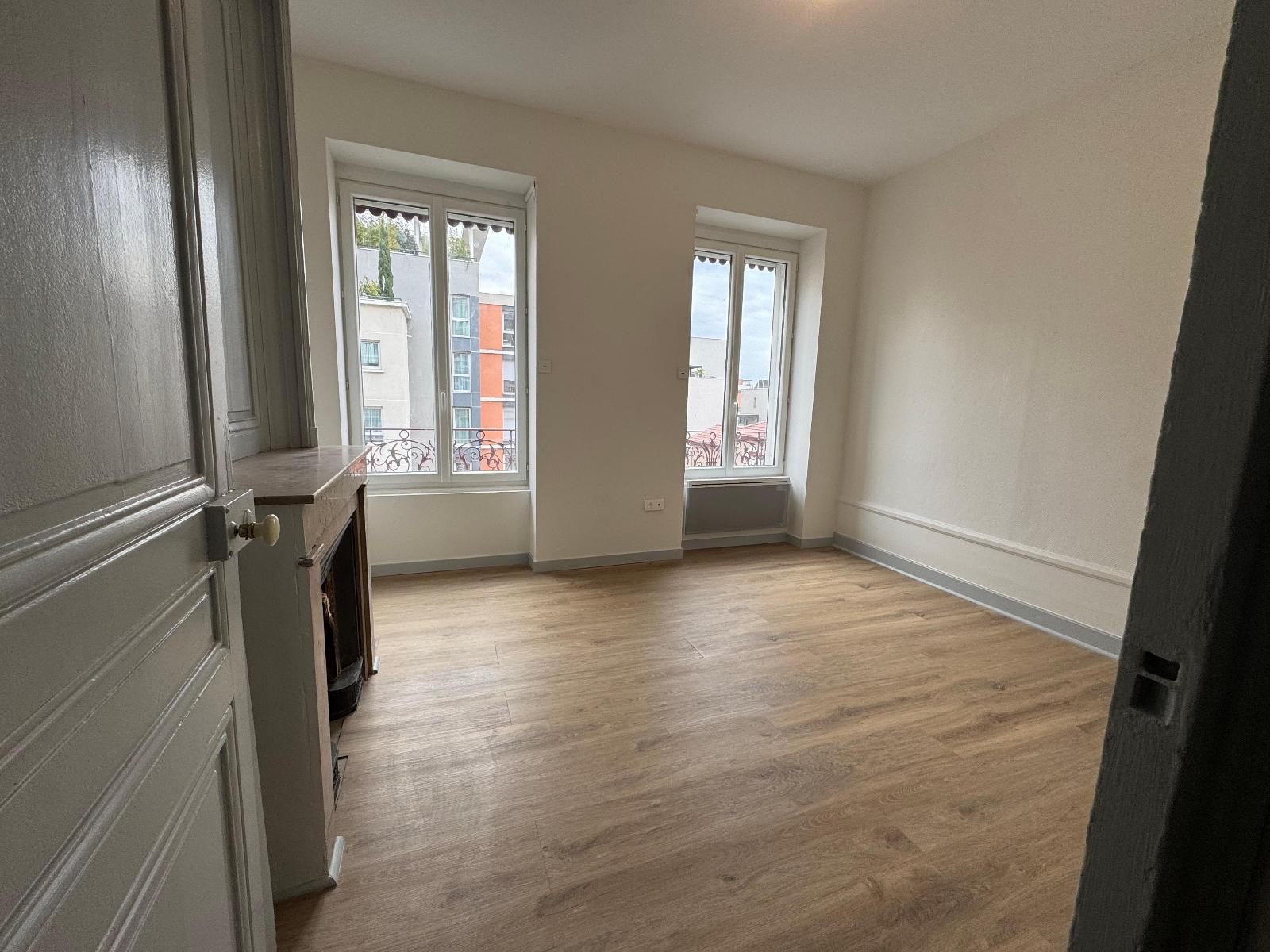 Appartement 1 pièce - 35m² - VILLEURBANNE