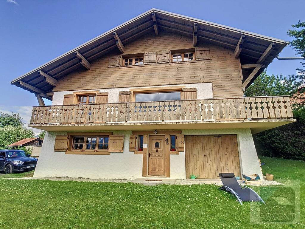 Maison 5 pièces - 210m² - COMBLOUX