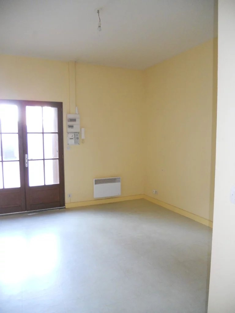 Appartement 2 pièces - 31m² - ST GAULTIER