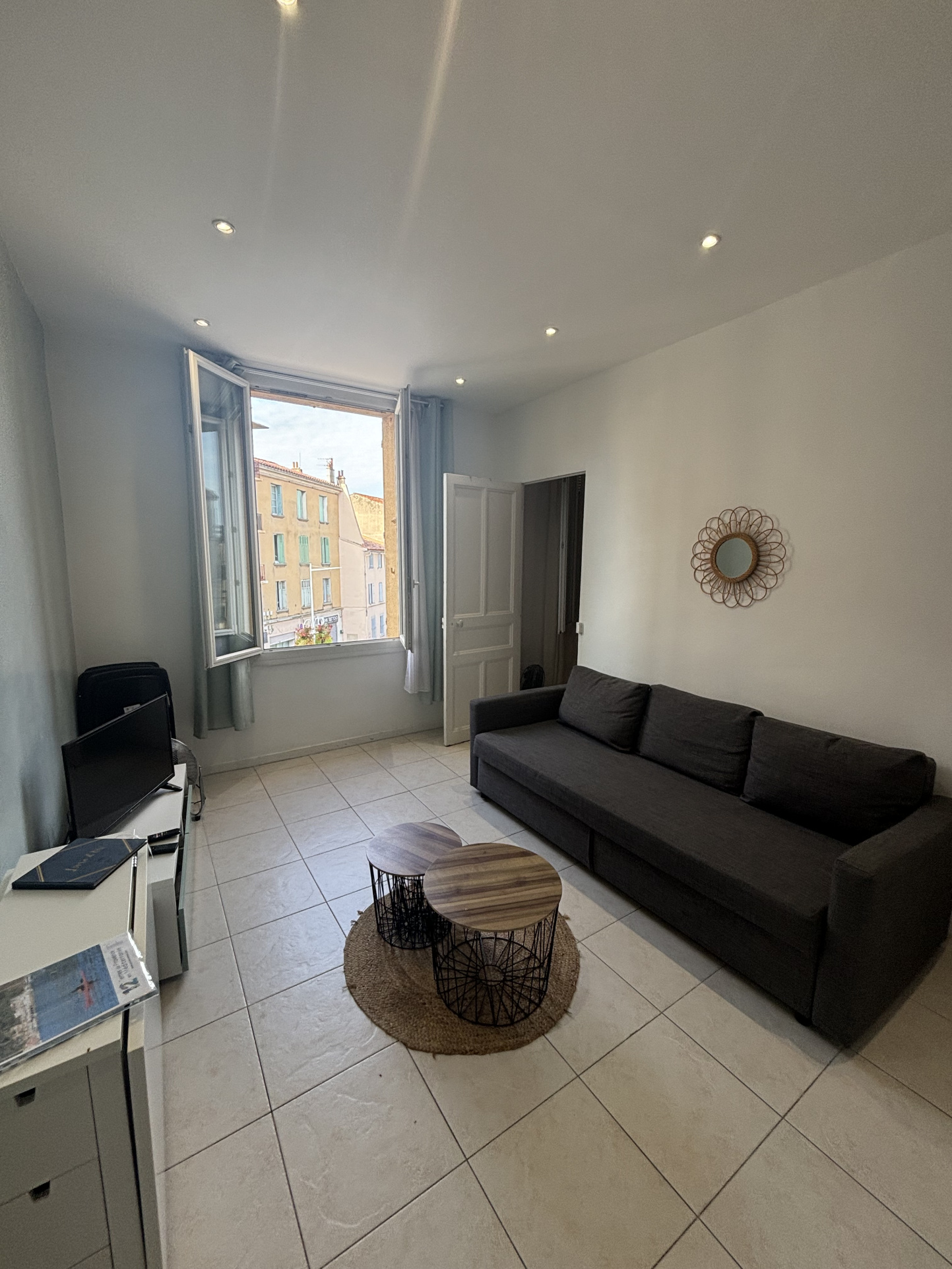 Appartement 1 pièce - 38m² - TOULON