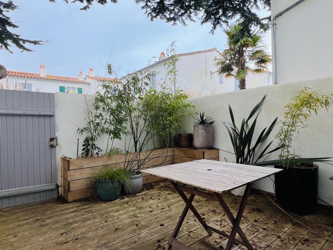 Maison 3 pièces - 45m² - ST MARTIN DE RE