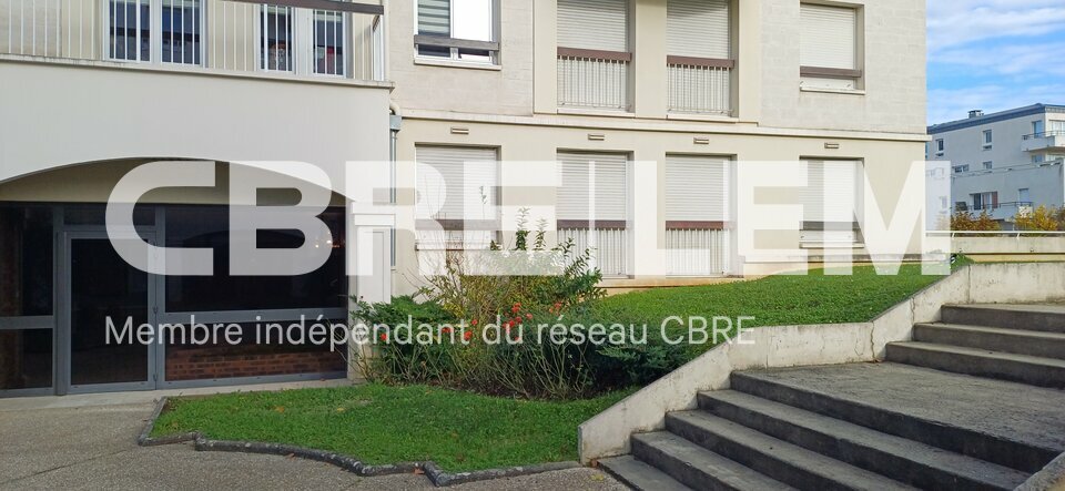 Local Professionnel  - 98m² - CAEN