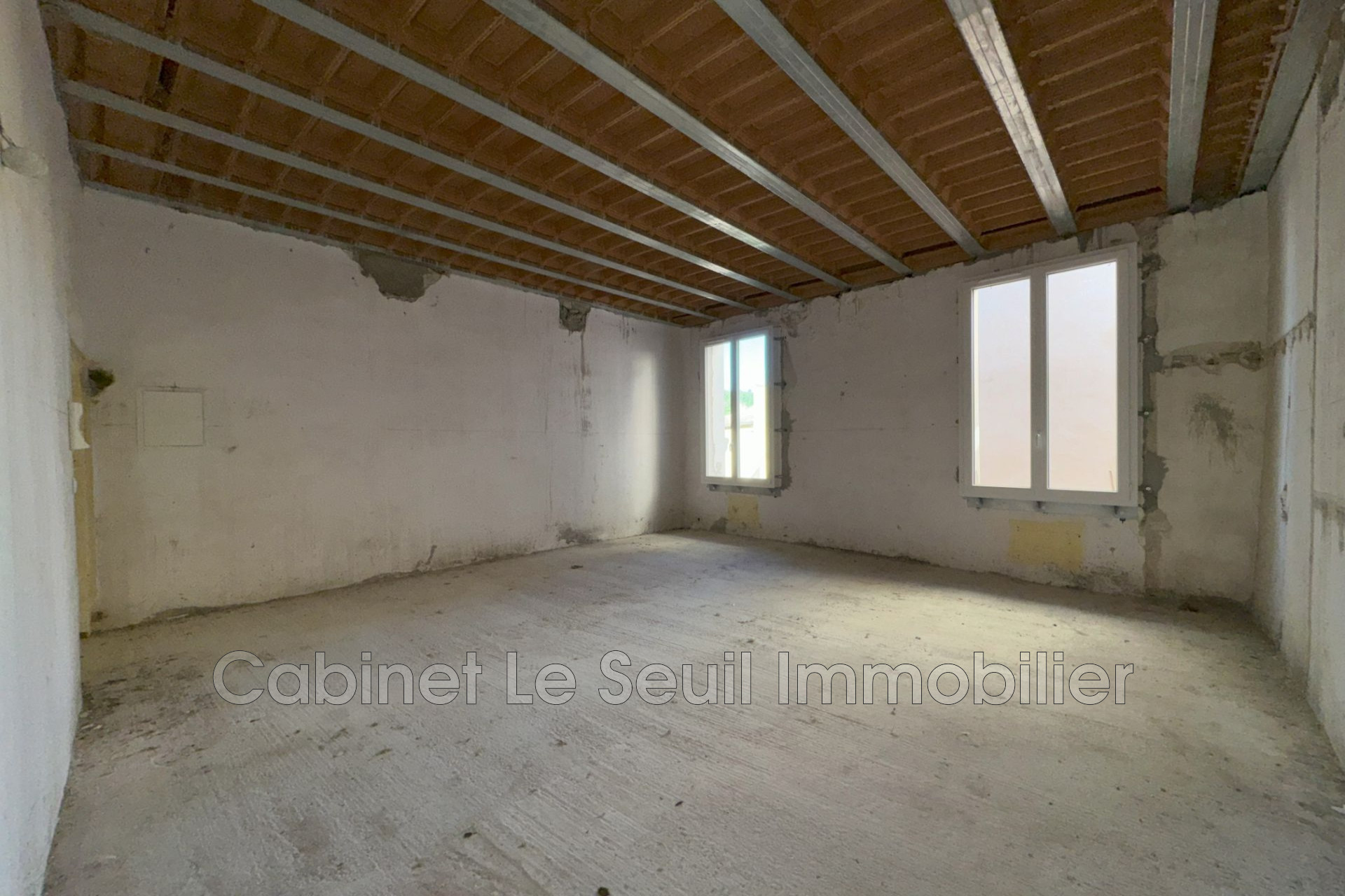 Maison 14 pièces - 300m² - APT