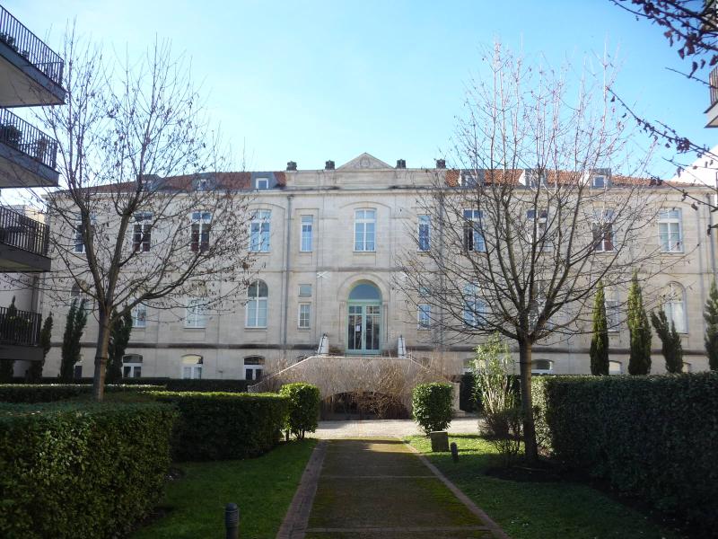 Appartement 2 pièces - 46m² - BORDEAUX