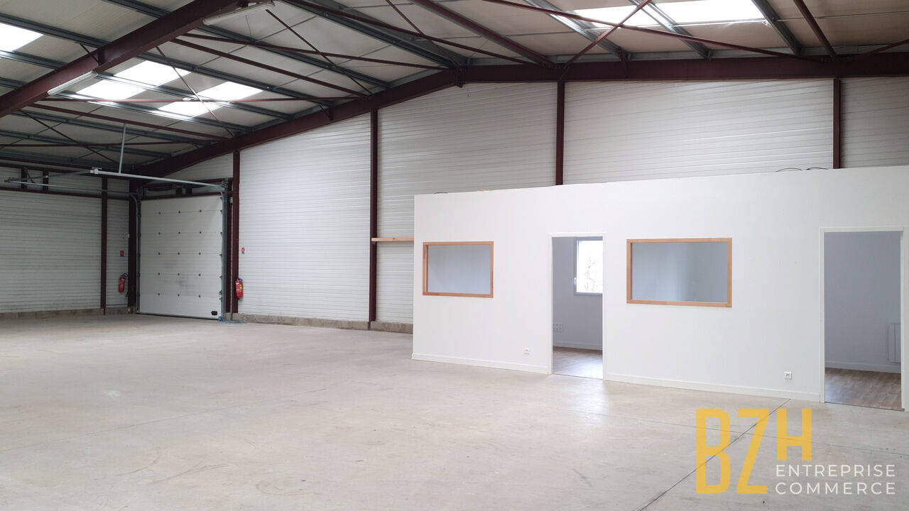 Local industriel  - 300m²