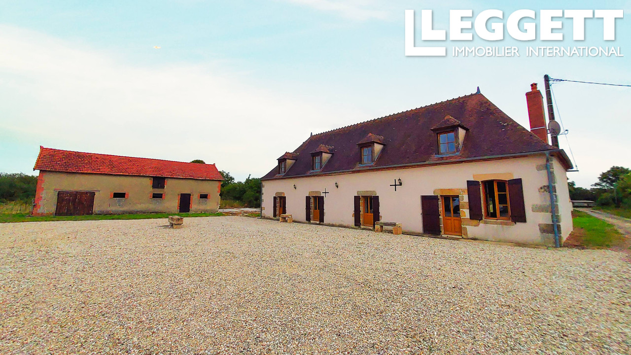 Maison 9 pièces - 230m² - ST LEOPARDIN D AUGY