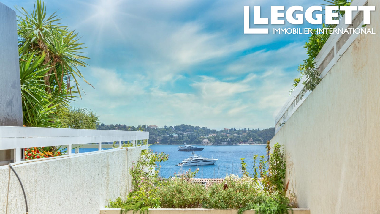 Appartement 1 pièce - 31m² - VILLEFRANCHE SUR MER