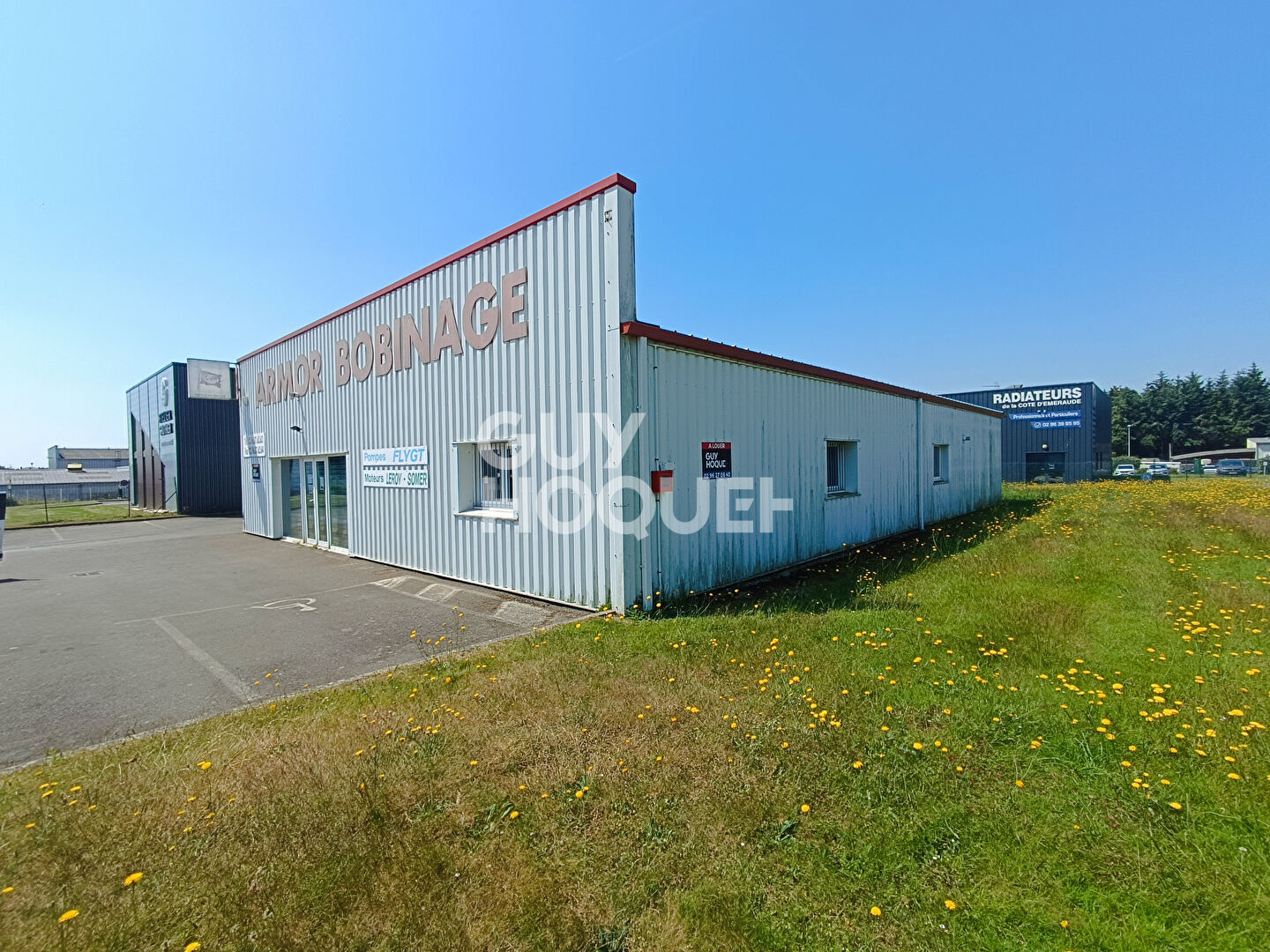 Local industriel  - 350m² - DINAN