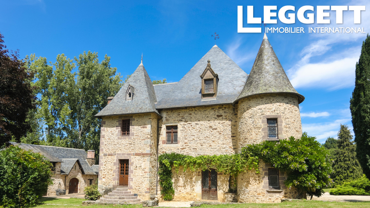 Maison 14 pièces - 590m² - ARNAC POMPADOUR