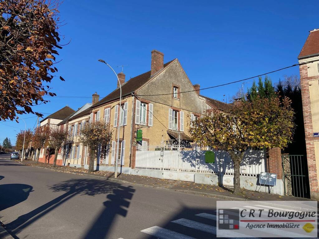 Maison 7 pièces - 250m² - TOUCY