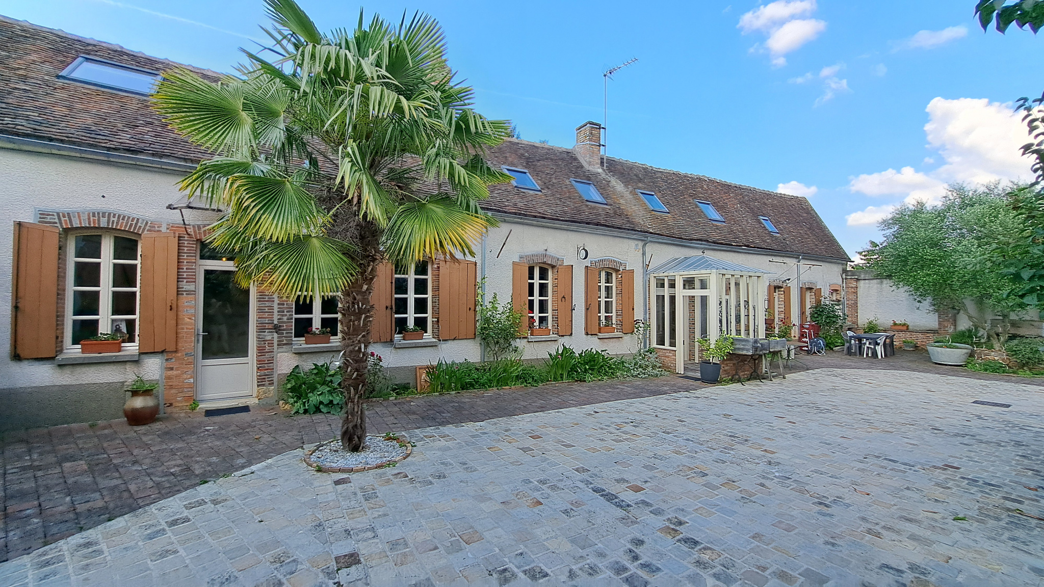 Maison 6 pièces - 168m² - PONT SUR YONNE