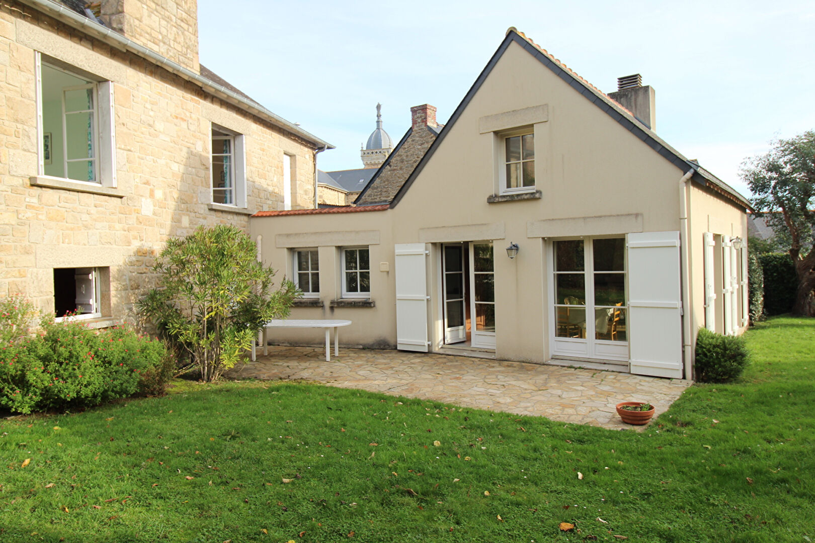 Maison 8 pièces - 225m²