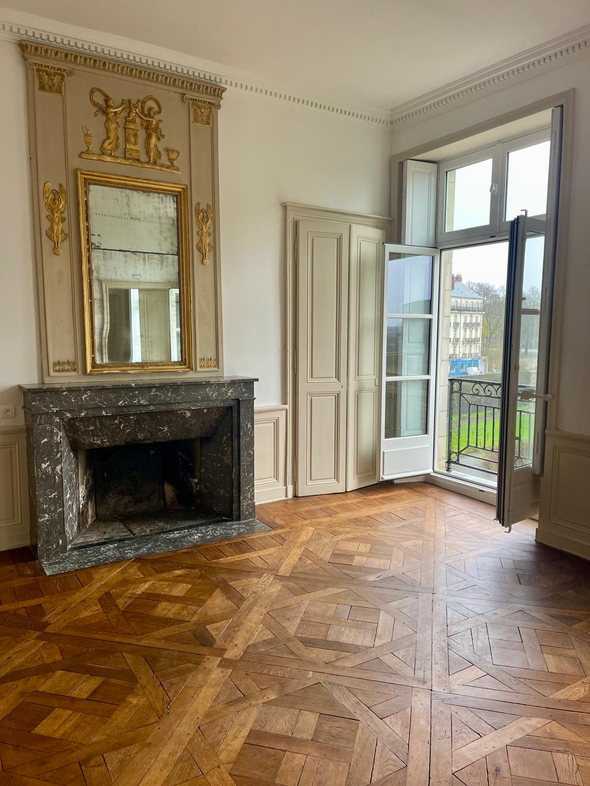 Appartement 4 pièces - 140m² - NANTES