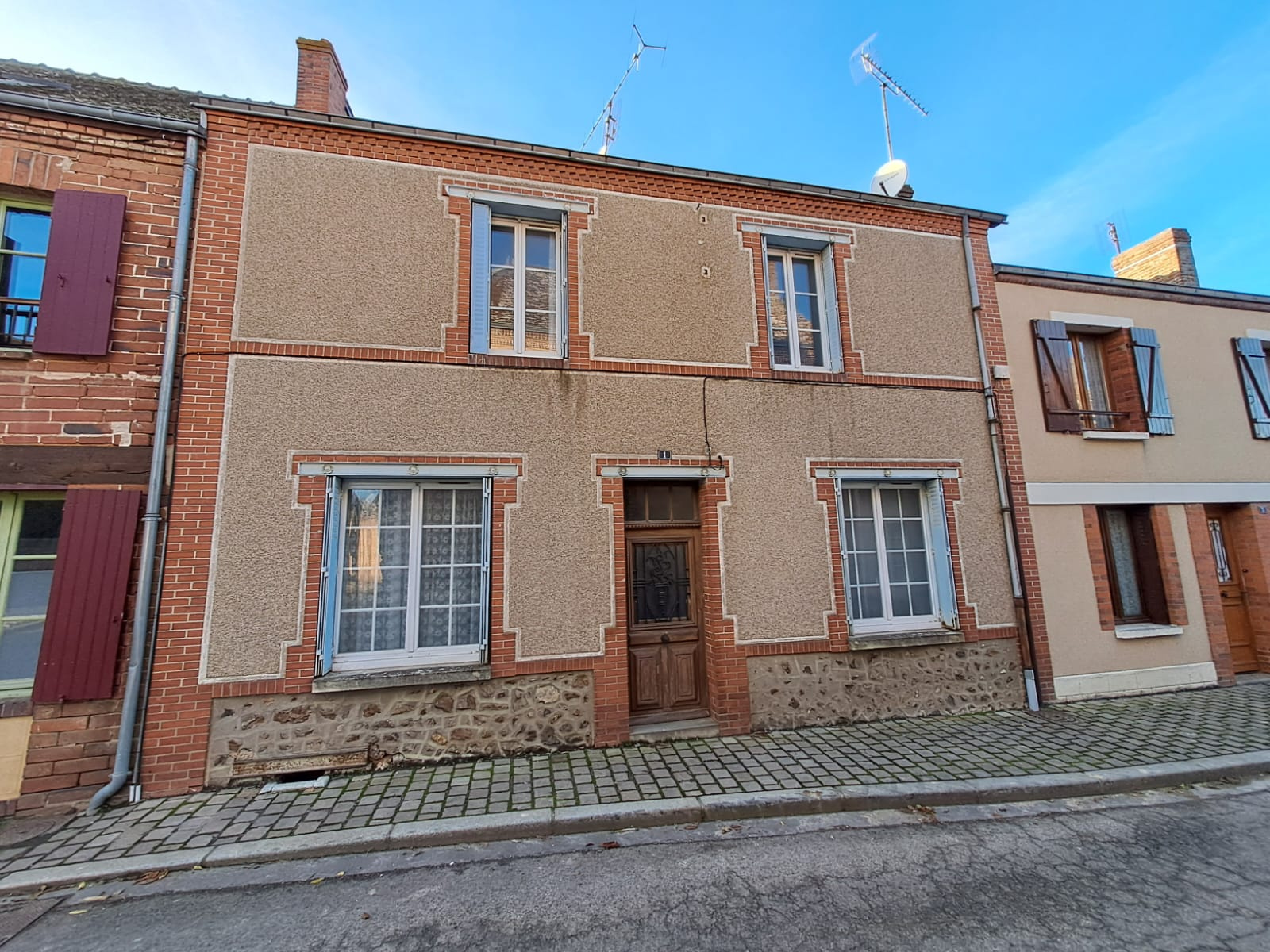 Maison 4 pièces - 104m² - CHATEAUDUN