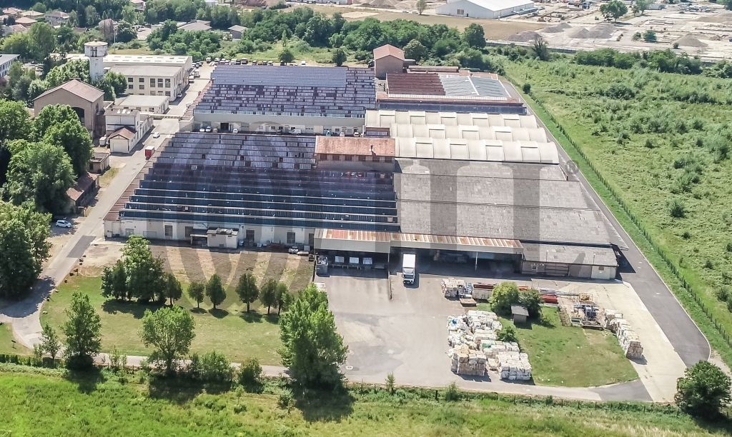 Local industriel  - 723m² - NEUVILLE SUR SAONE