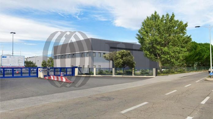 Local industriel  - 691m² - NIMES