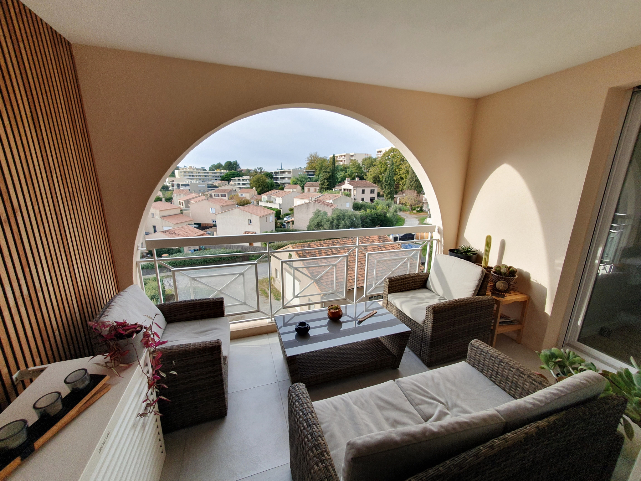 Appartement 3 pièces - 65m² - FREJUS