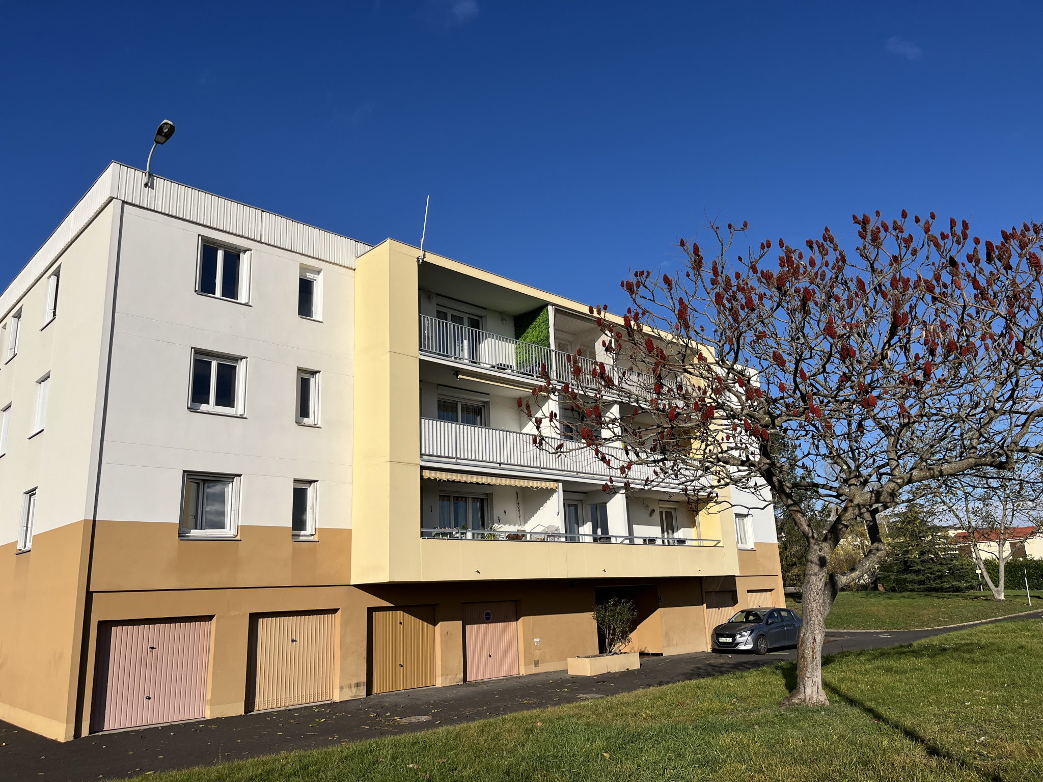 Appartement 3 pièces - 75m² - COURNON D AUVERGNE