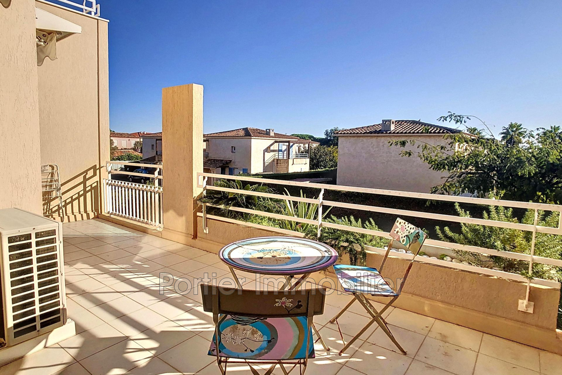 Appartement 3 pièces - 74m² - ANTIBES