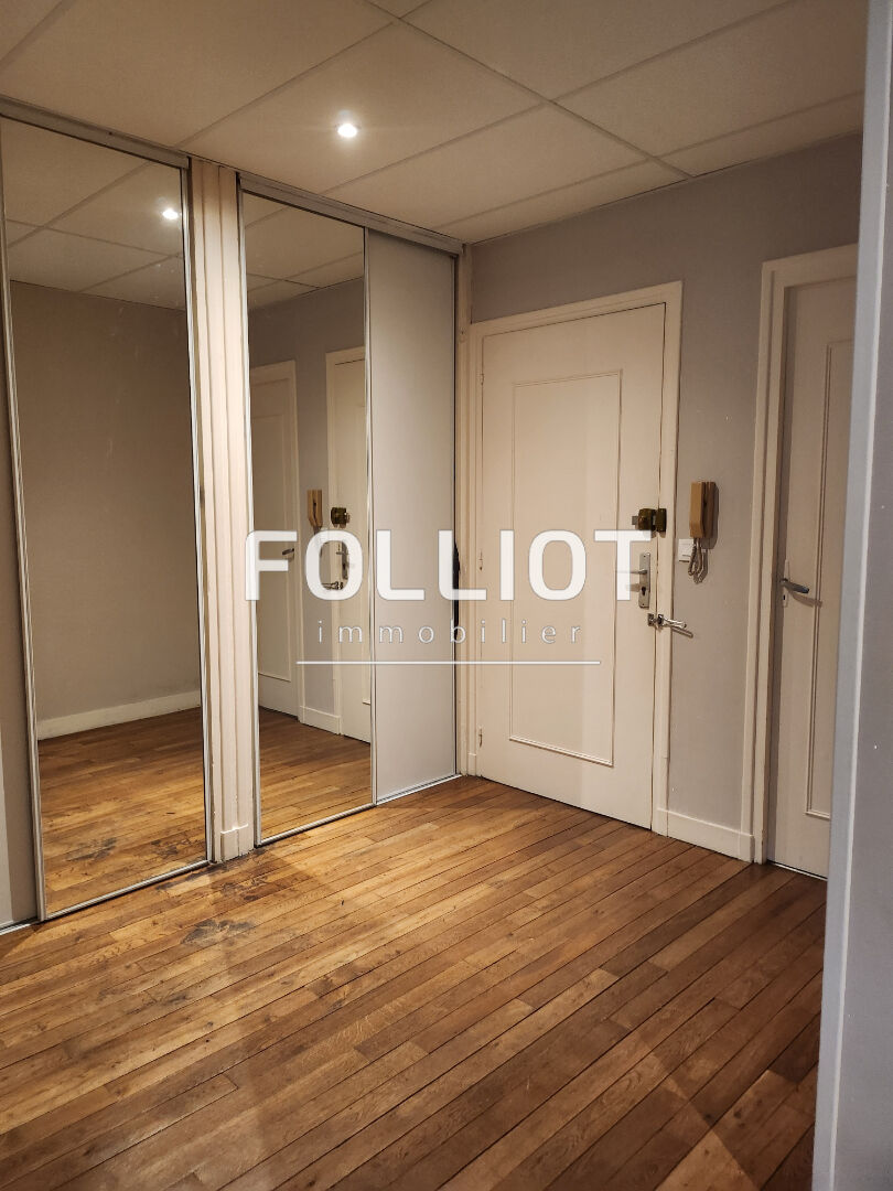 Appartement 2 pièces - 61m² - VIRE NORMANDIE