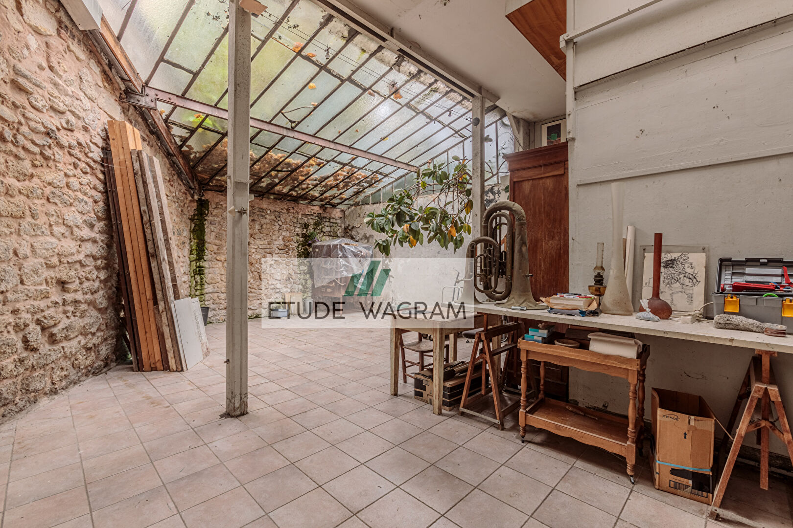 Local industriel  - 156m²