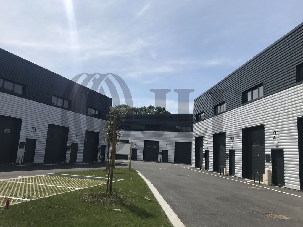 Local industriel  - 2 390m² - EPINAY SUR SEINE