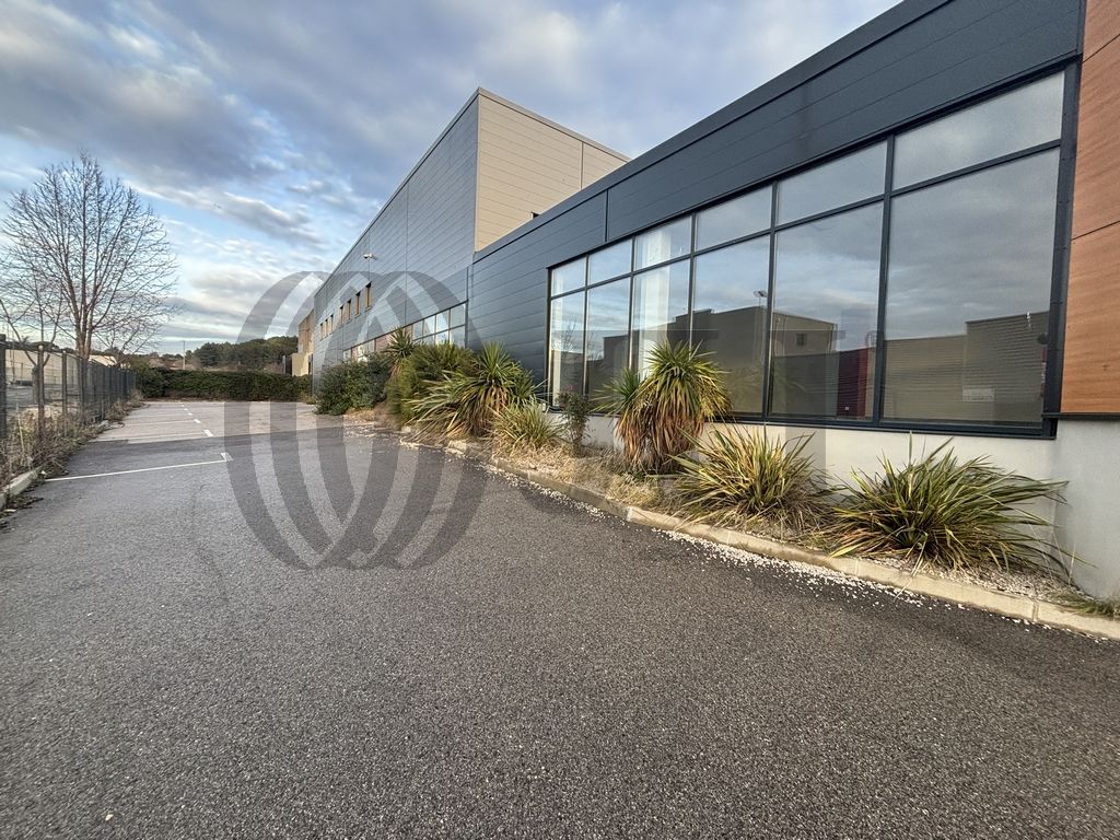 Local industriel  - 4 803m² - AIX EN PROVENCE