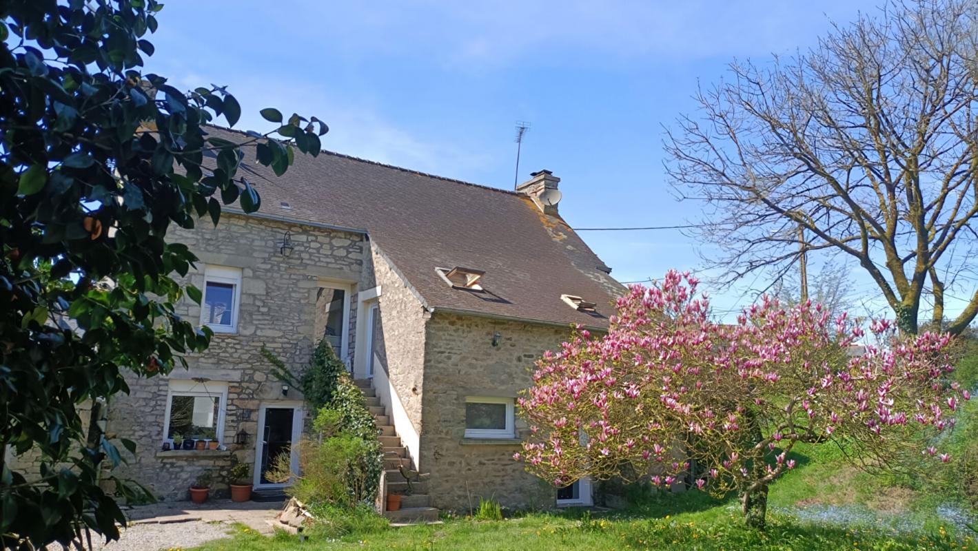 Maison 5 pièces - 134m² - PLOERDUT