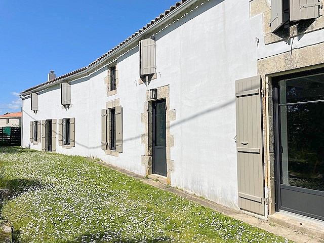 Maison 8 pièces - 229m² - FERRIERES