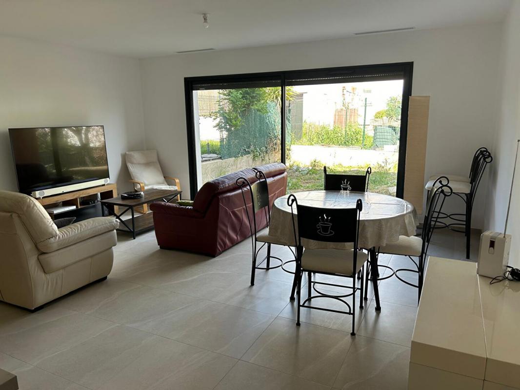 Maison 5 pièces - 98m² - ST JEAN DE VEDAS