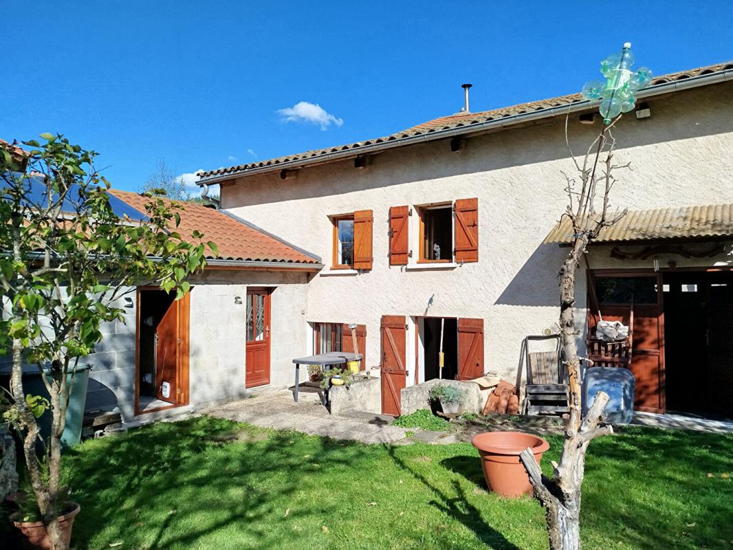 Maison 7 pièces - 106m² - BEURIERES