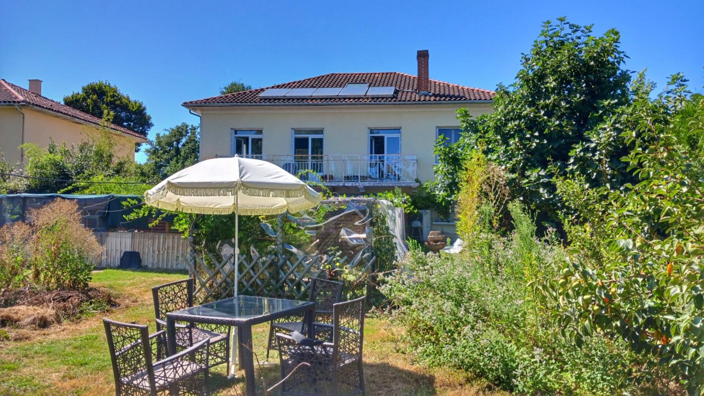 Maison 12 pièces - 192m² - RIBERAC