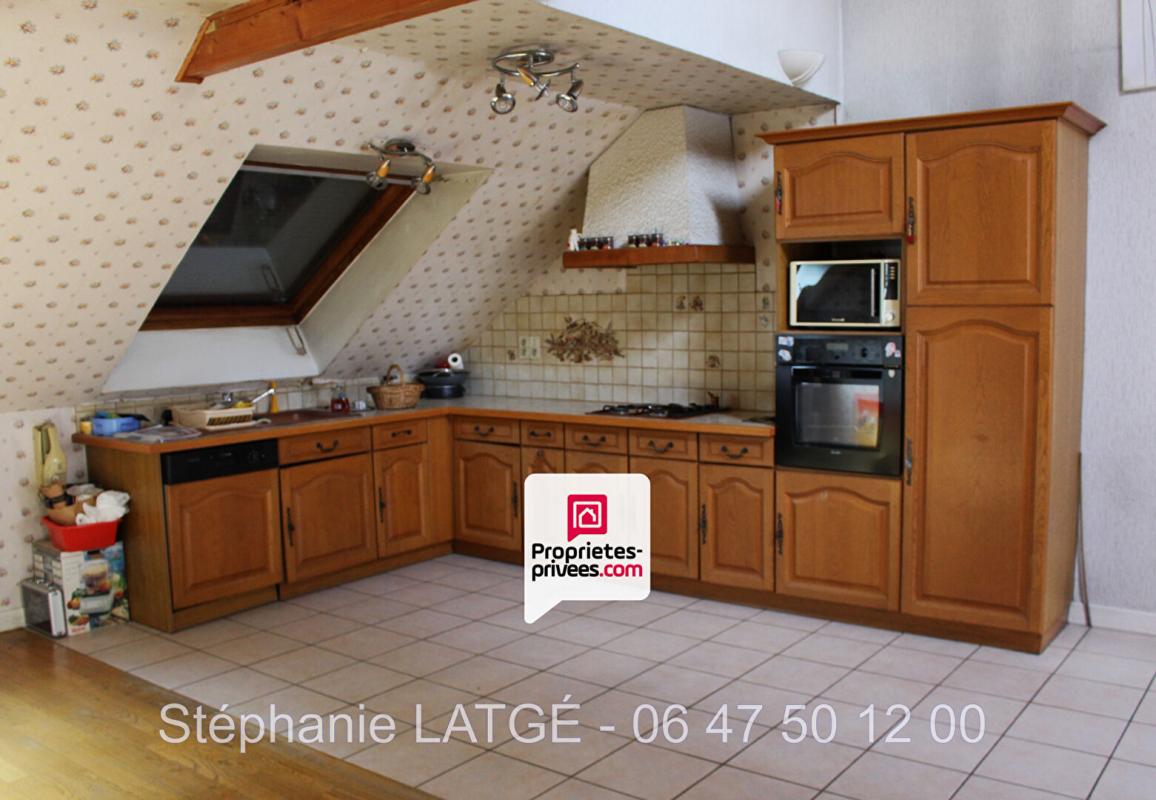 Immeuble  - 186m² - BORT LES ORGUES