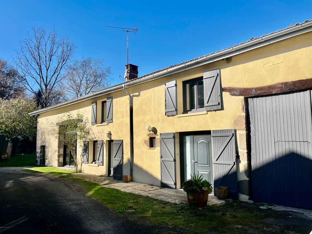 Maison 6 pièces - 240m² - COUZEIX