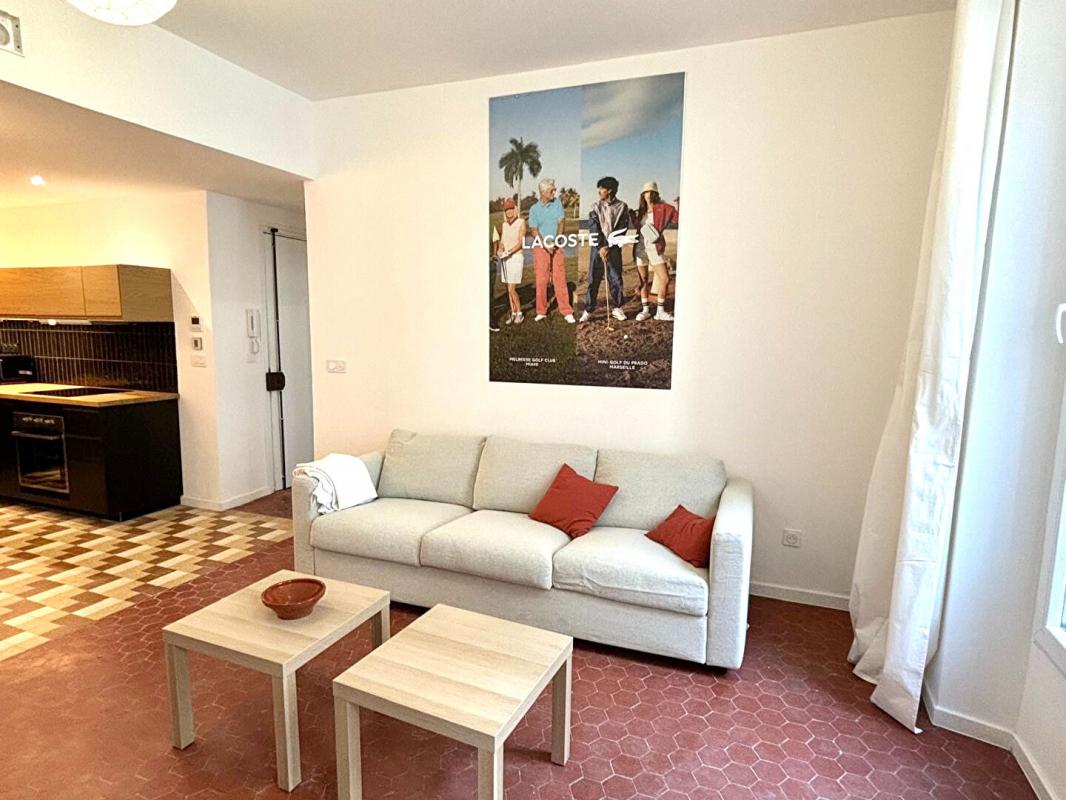 Appartement 5 pièces - Meublé  - 92m² - MARSEILLE  - 3ème