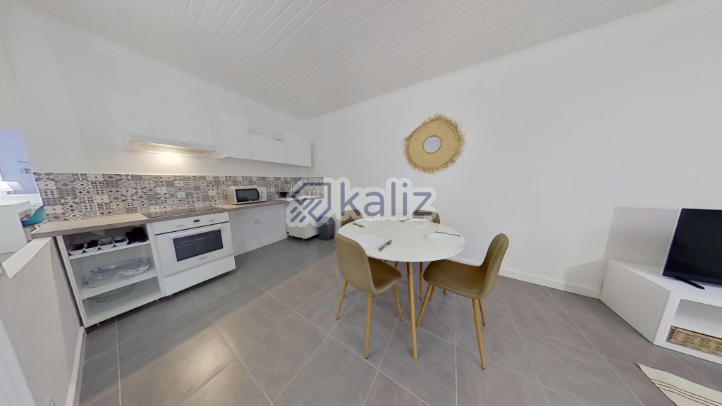 Appartement 4 pièces - Meublé  - 62m² - MARSEILLE  - 5ème