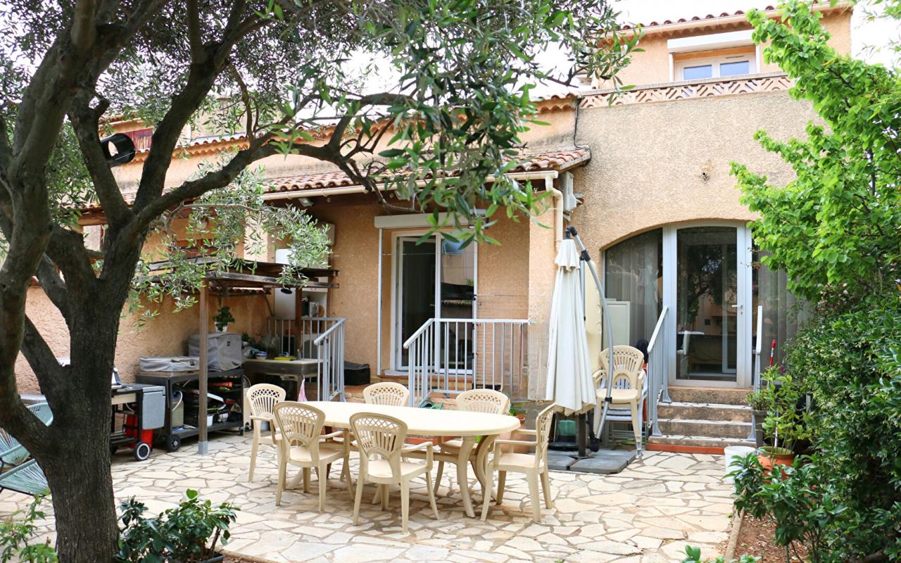 Maison 6 pièces - 83m² - LA LONDE LES MAURES