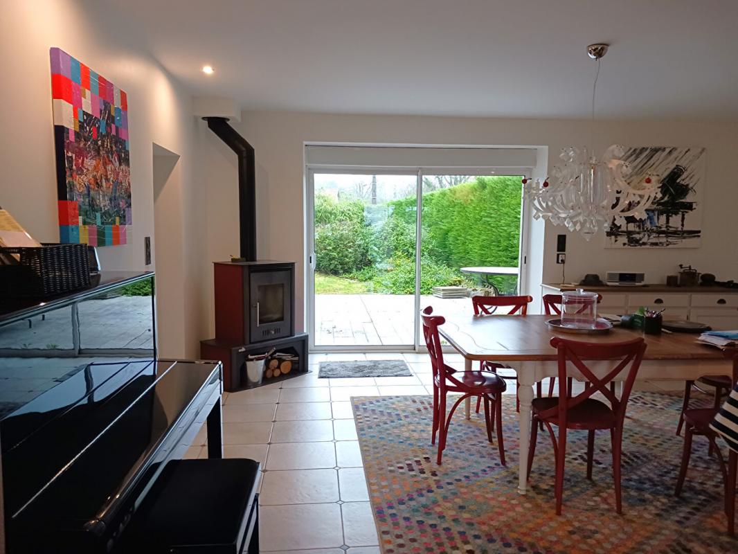 Maison 5 pièces - 120m² - LONS LE SAUNIER