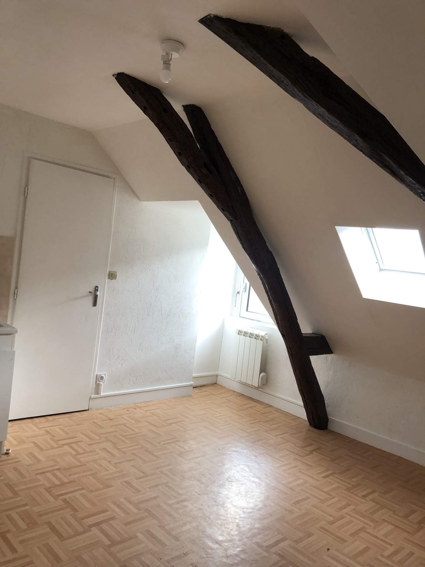 Appartement 1 pièce - 13m² - CHATELLERAULT