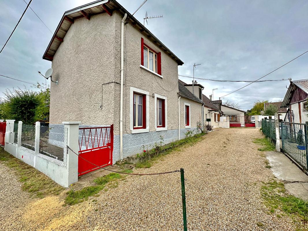 Maison 5 pièces - 77m² - VIERZON