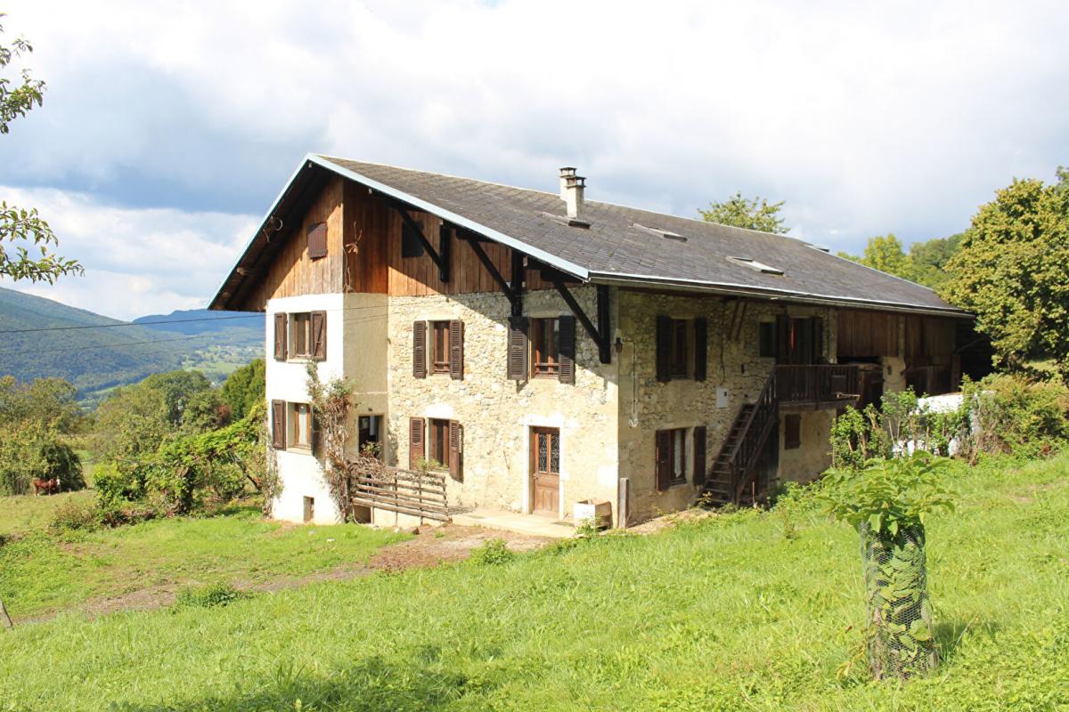 Maison 12 pièces - 206m² - AIX LES BAINS